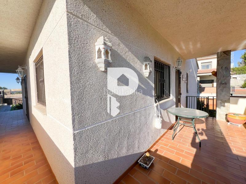 Foto 3a2c84d4-7f7d-45b1-9677-36a955bc8048. Casa gran casa con piscina propia en Abrera