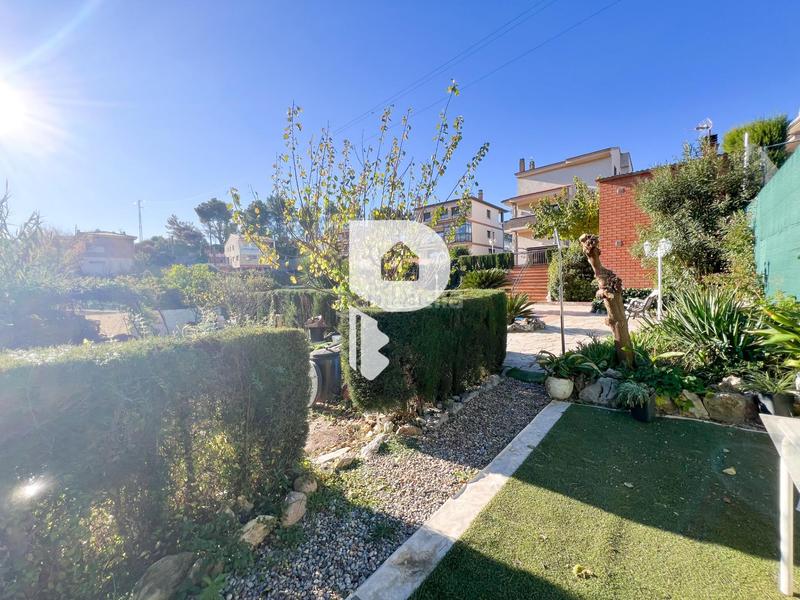 Foto 8fde13b3-4b23-4a0f-9ac2-971ea3040042. Casa gran casa con piscina propia en Abrera