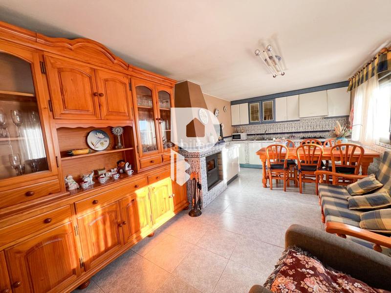 Foto 940c9c54-866c-4277-8b2b-d33c3627c6b7. Casa gran casa con piscina propia en Abrera