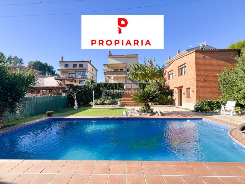 Foto a8c8136d-7ad7-4882-88eb-f7815f37adef. Casa gran casa con piscina propia en Abrera