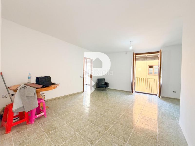 Foto 23ac1035-b6af-488b-89ac-e3cb26cfc190. Edifici a Valls