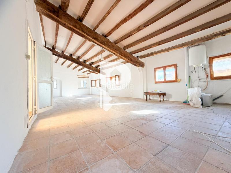 Foto 4e37bb64-8088-4435-884b-767f8caf01b6. Edifici a Valls