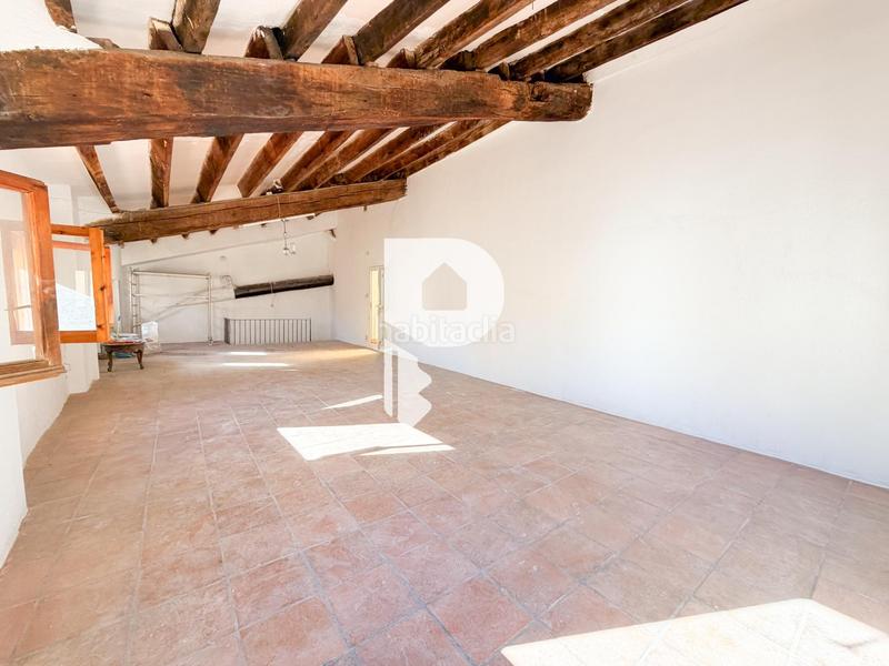 Foto 5931dbc2-aab1-432d-ba2e-780274753df6. Edifici a Valls