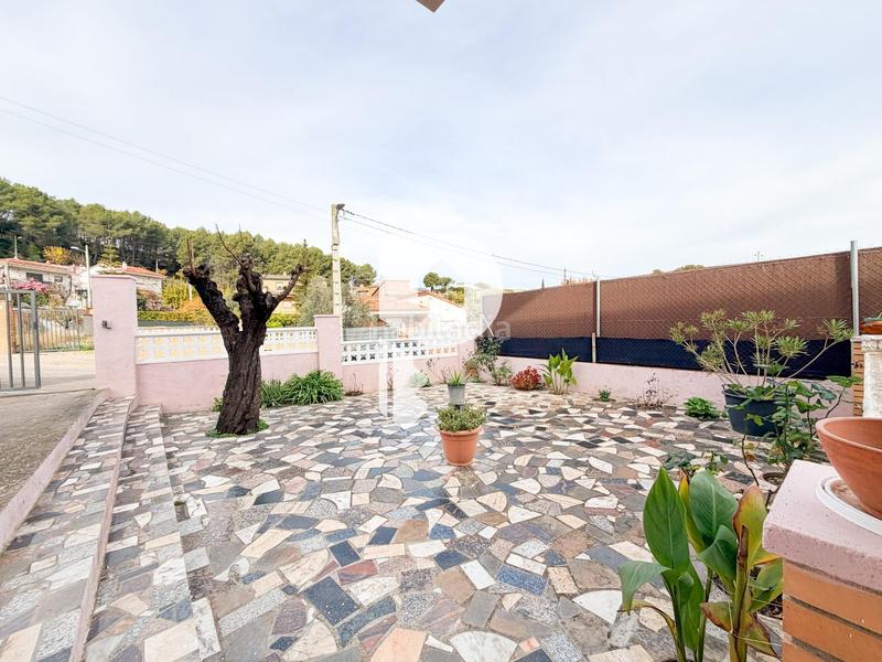 Foto 6cdd8358-6ec6-4e0e-9a9a-055613cc1eeb. Maison avec parking dans Piera