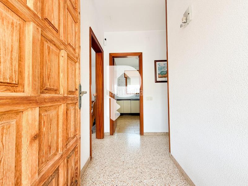 Foto b224df64-cd0f-4911-a72a-e3a688819571. Maison avec parking dans Piera