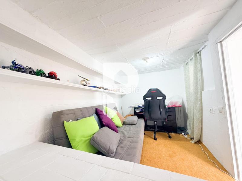 Foto 20a10ff7-77d3-4331-9441-0dea4cd5feef. Casa  con piscina y estudio en Olesa de Bonesvalls