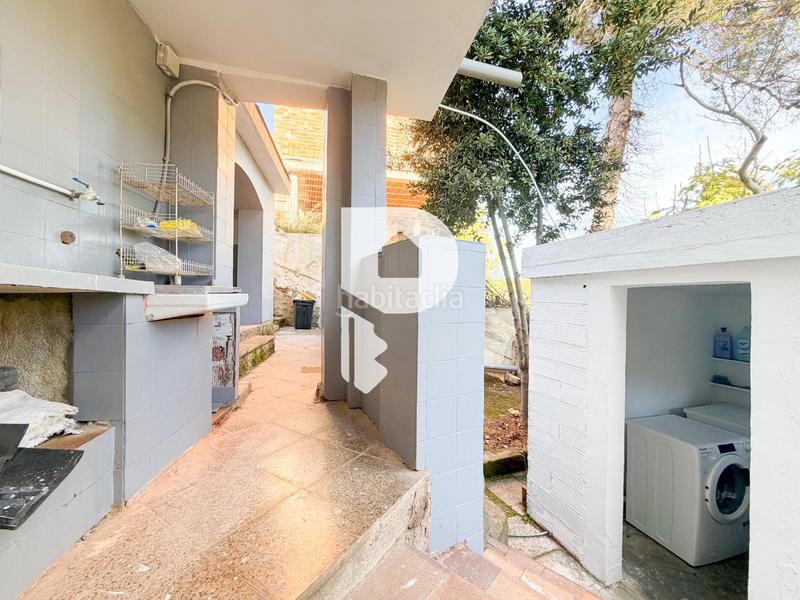 Foto 24ec9814-b134-4ca1-af51-efcd19789ba9. Casa  con piscina y estudio en Olesa de Bonesvalls