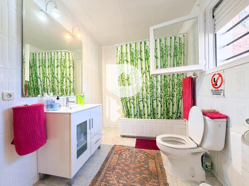 Foto 2a4fe8d8-965e-49ea-a73e-065a7e791197. Casa  con piscina y estudio en Olesa de Bonesvalls