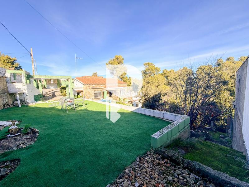 Foto 2b679bd7-fb04-499c-8d42-8b92e047f3c5. Casa  con piscina y estudio en Olesa de Bonesvalls