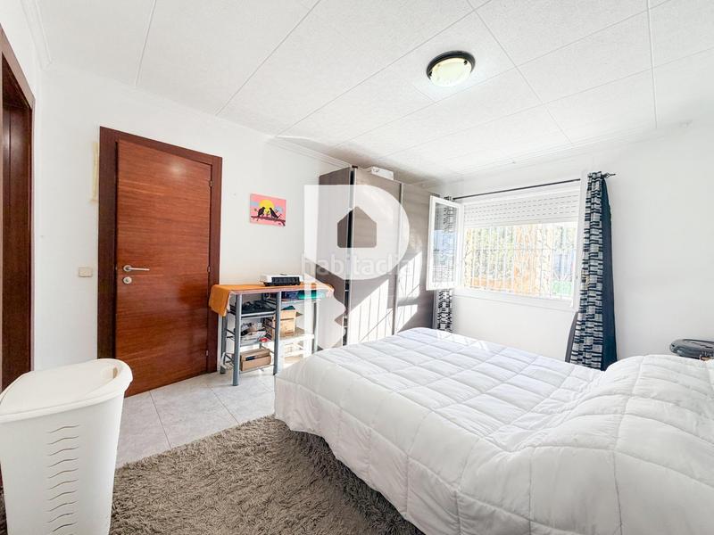 Foto 3d1a0177-b7a8-4a98-ba7b-b711a76b44ac. Casa  con piscina y estudio en Olesa de Bonesvalls