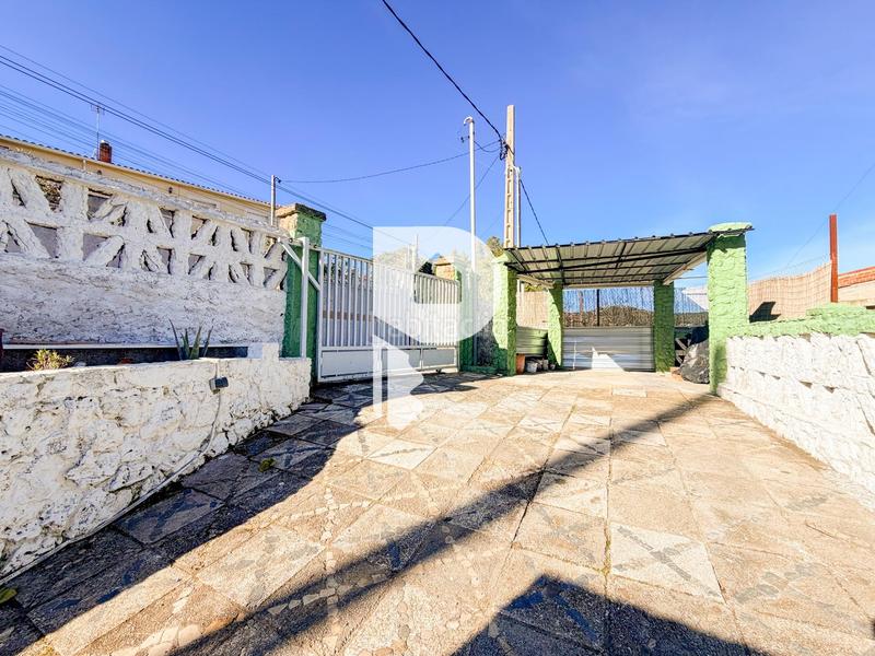 Foto 3d4cda49-51fa-4e7e-94f4-37802779d52b. Casa  con piscina y estudio en Olesa de Bonesvalls