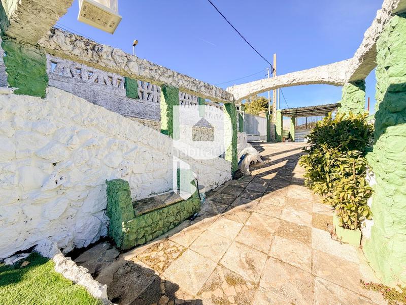 Foto 476ef1d6-84b0-4baf-abd4-bf37af571262. Casa  con piscina y estudio en Olesa de Bonesvalls