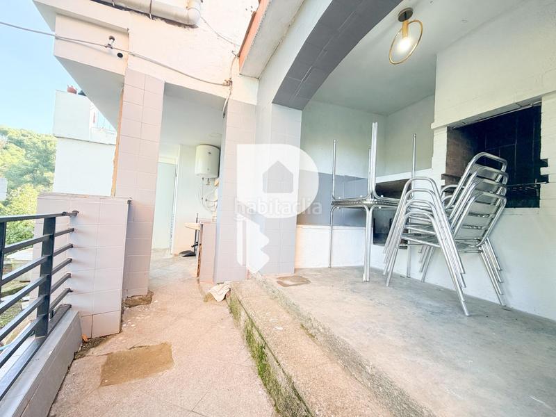 Foto 4d453109-e996-4b49-aa6d-a1d38f4e6af1. Casa  con piscina y estudio en Olesa de Bonesvalls