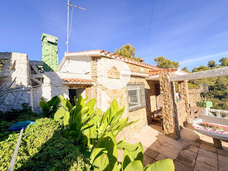 Foto 70eeb726-d8fa-4228-af1b-5e8a9a85edb6. Casa  con piscina y estudio en Olesa de Bonesvalls