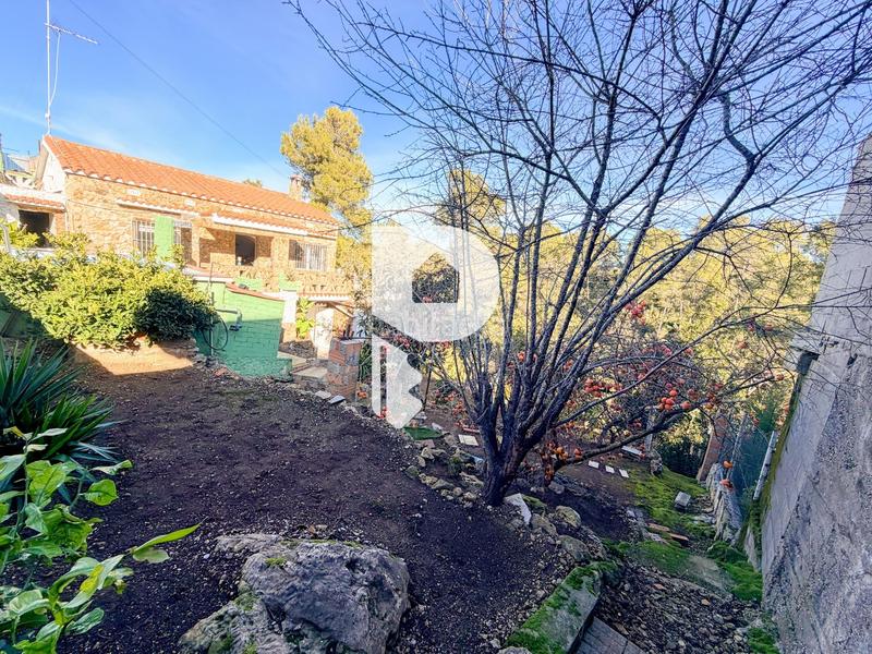 Foto ad7ff09a-4453-4bdd-893e-8bc46cf579ae. Casa  con piscina y estudio en Olesa de Bonesvalls