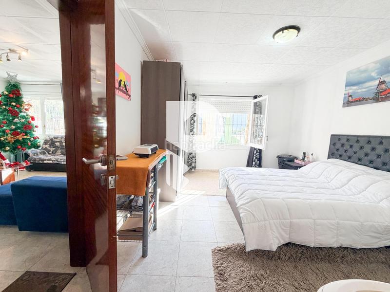 Foto b99740bc-7d98-44b2-b1cc-c05e555eb498. Casa  con piscina y estudio en Olesa de Bonesvalls