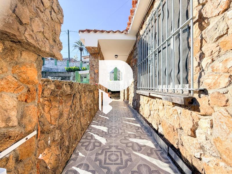 Foto c5360df4-055d-4bb9-857e-5c6077a27861. Casa  con piscina y estudio en Olesa de Bonesvalls