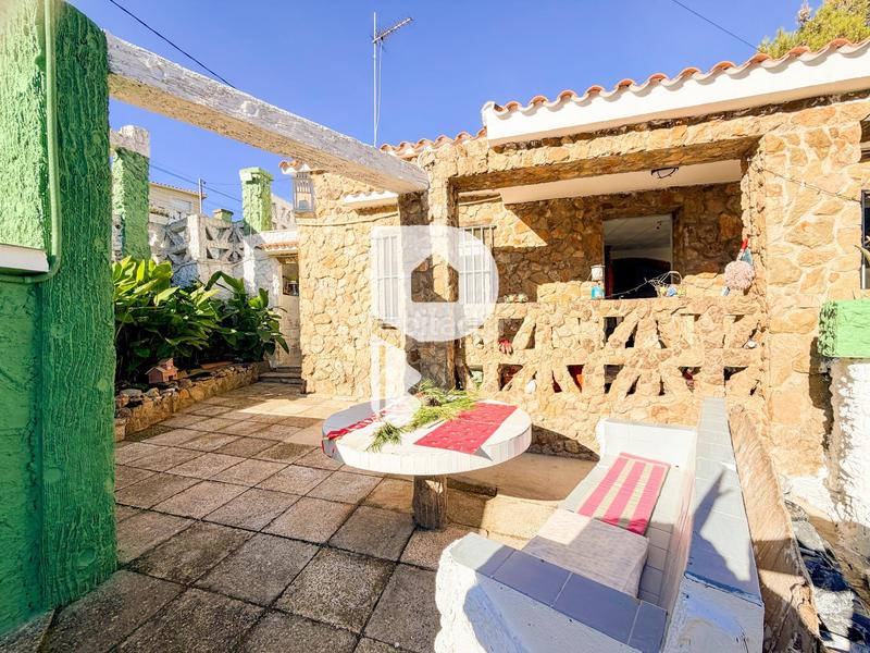 Foto ef6c1306-e73e-482d-bedc-2dd23660b613. Casa  con piscina y estudio en Olesa de Bonesvalls