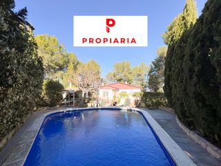 Haus in Corbera de Llobregat. Casa independiete con piscina en santa maria de la vall (corbera