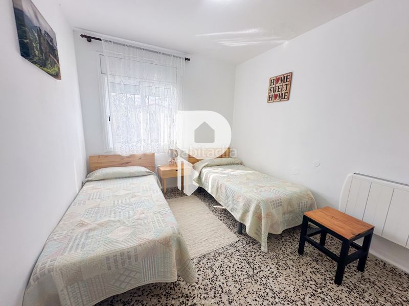 Foto 4a69ea0a-74b6-44ec-98b7-4dbdbf0104e3. Casa amb xemeneia calefacció aparcament piscina a Esparreguera