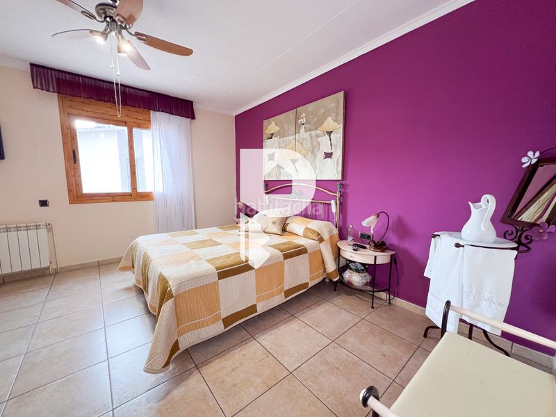 Foto 318ce16d-a430-4fd2-a356-b84500557281. Chalet in carrer riu muga 14 in Vallirana