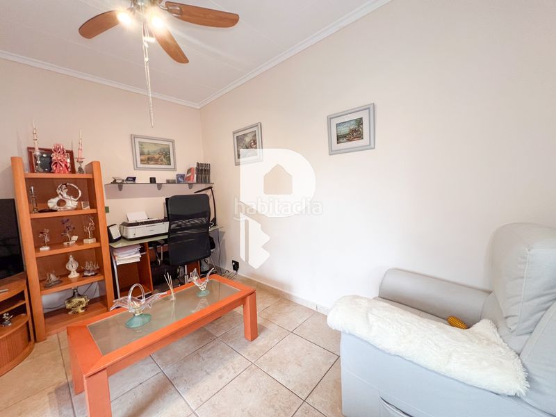 Foto 53a2509a-0d68-4c70-8041-b5576ecbe635. Chalet in carrer riu muga 14 in Vallirana