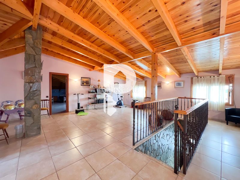 Foto 5844f5c5-b8b4-4884-b0f1-a0ce8b5c71a8. Chalet in carrer riu muga 14 in Vallirana