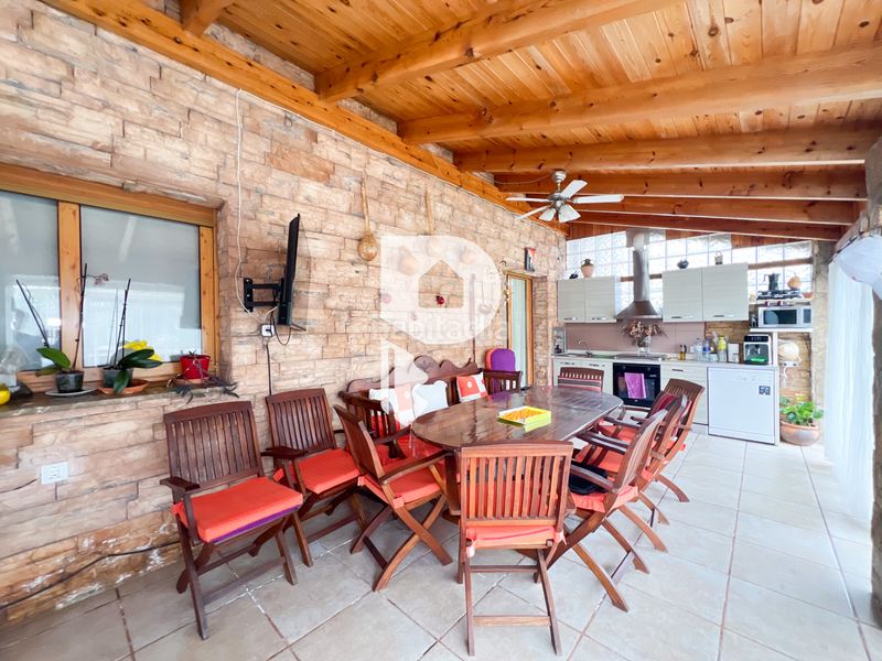 Foto f0776176-8c87-4436-9667-26f8e6ff47bf. Chalet in carrer riu muga 14 in Vallirana