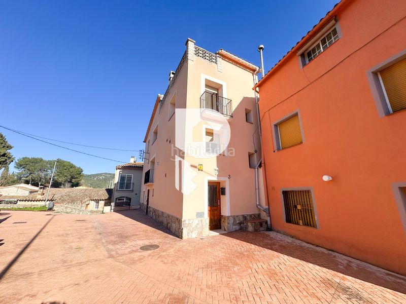 Foto 4274751a-0150-4739-908a-1747087b2cbb. Casa amb xemeneia a Olesa de Bonesvalls