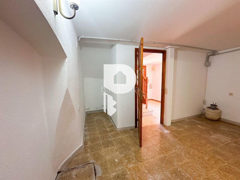 Foto 67733d22-f324-4513-981f-6251844a8668. Casa amb xemeneia a Olesa de Bonesvalls