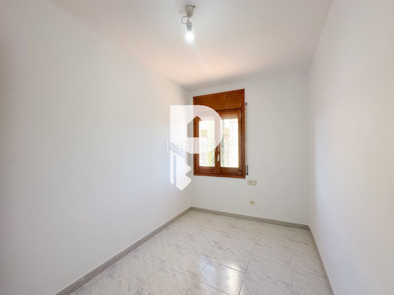 Foto 797f4c69-9e2d-47f2-a632-a277cf80d05e. Casa amb xemeneia a Olesa de Bonesvalls