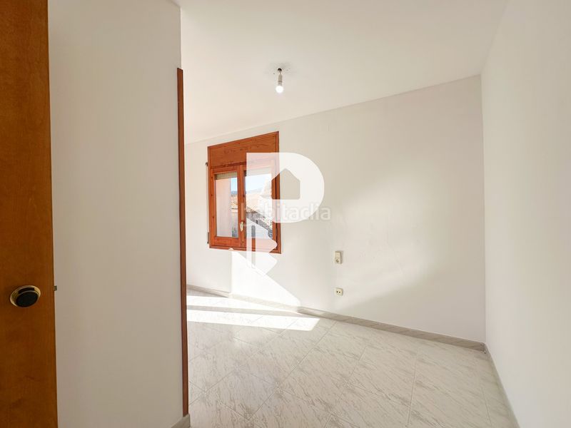 Foto 87f2869c-8927-4912-88db-370f05138717. Casa amb xemeneia a Olesa de Bonesvalls