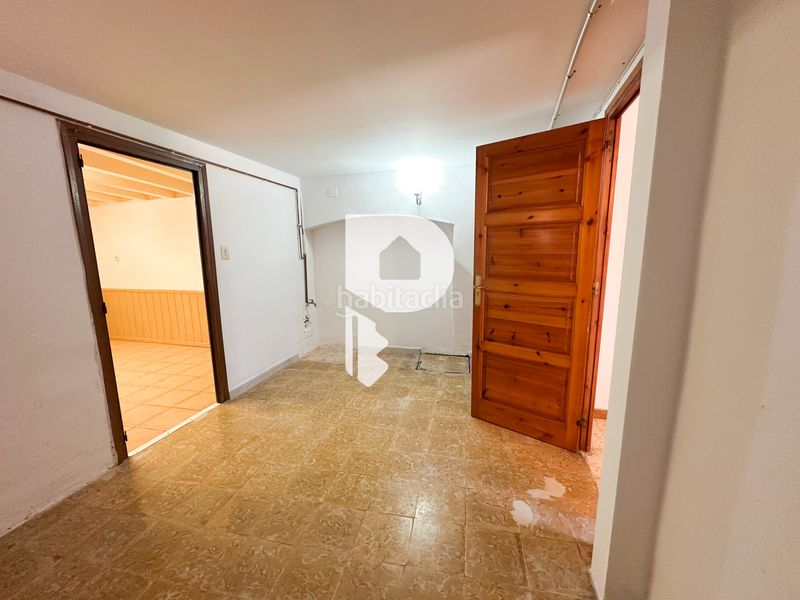Foto abf7a3ef-cf6f-45db-a4f5-31c6e52b0d56. Casa amb xemeneia a Olesa de Bonesvalls