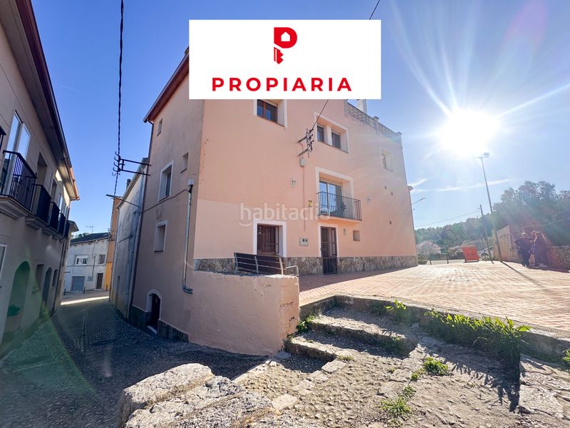 Foto b2386bbb-a860-4aad-bff7-f49a5d8b999b. Casa amb xemeneia a Olesa de Bonesvalls