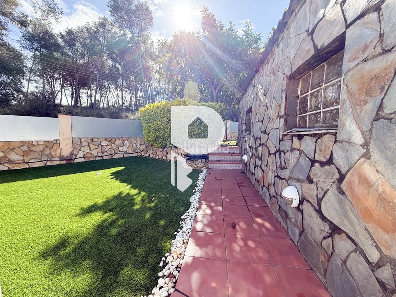 Foto 5018916c-a1ef-46f3-9366-dc4693a670aa. Casa amb xemeneia calefacció aparcament piscina a Sant Esteve Sesrovires