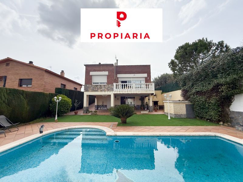 Foto a37d45ca-2639-4187-add7-d04ce60d081b. Casa amb calefacció aparcament piscina a Can Rial Esparreguera