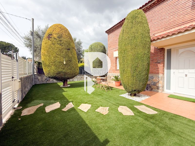 Foto f2159428-a2ac-4b46-8bb4-f82e40fdca14. Casa amb calefacció aparcament piscina a Can Rial Esparreguera