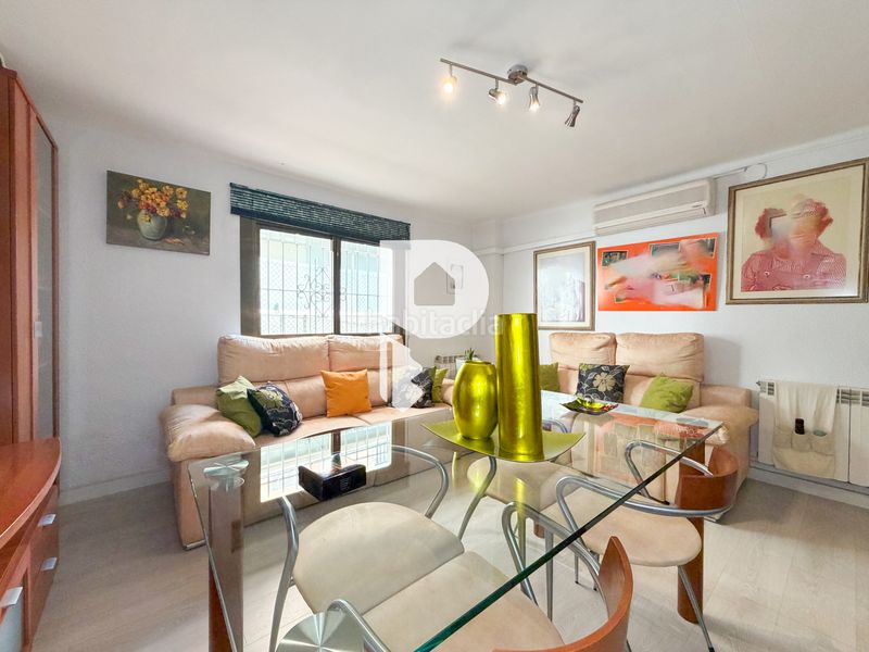 Foto 1862984e-1ab7-4e63-8ed9-f99d915c59a0. Casa a carrer d'angel guimerà 18 a Papiol (El)