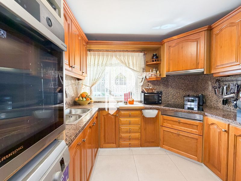 Foto 1b57dee2-0ab5-432d-b016-319278b89918. Casa a carrer d'angel guimerà 18 a Papiol (El)