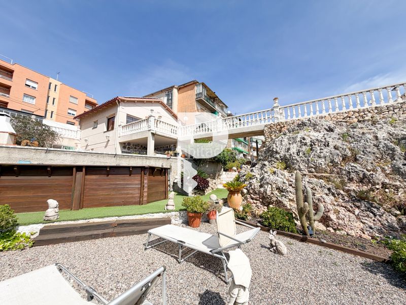 Foto 30019b0e-64d0-454c-a1d2-4425773a7c7b. Casa a carrer d'angel guimerà 18 a Papiol (El)