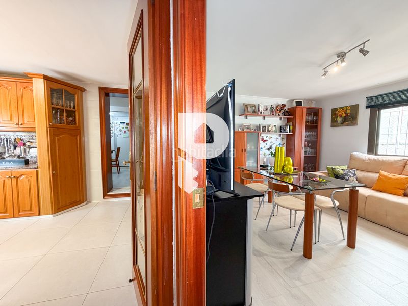 Foto 409f8db9-6109-4098-938c-15aafc7400f2. Casa a carrer d'angel guimerà 18 a Papiol (El)