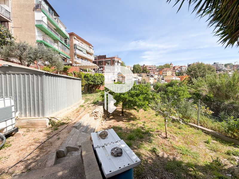 Foto 50af0193-52ff-410d-bcb4-adf463c5a1cb. Casa a carrer d'angel guimerà 18 a Papiol (El)