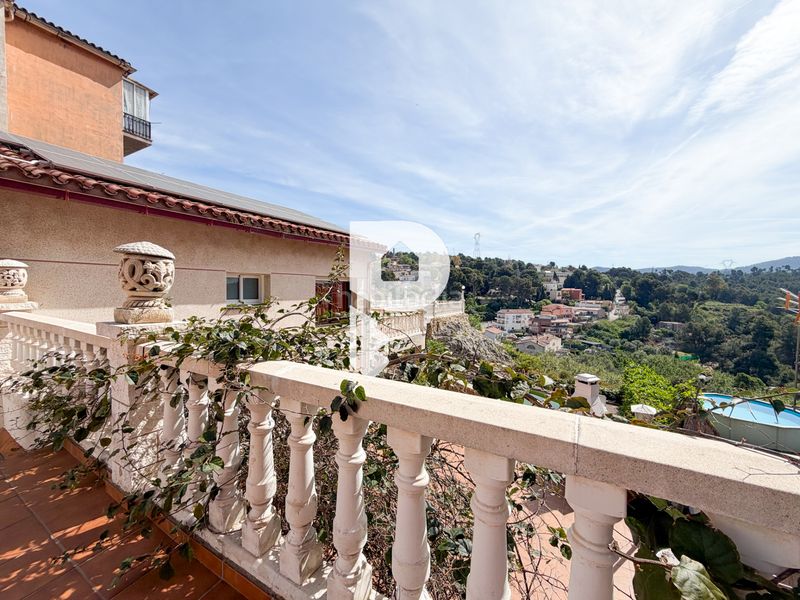 Foto 50c0ef07-408e-412f-8577-c29c1bdb6d40. Casa a carrer d'angel guimerà 18 a Papiol (El)