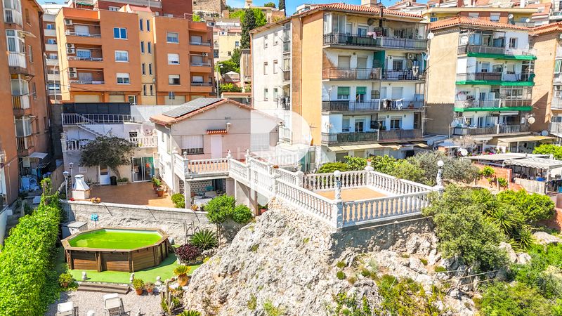 Foto 6965c9f6-c6fc-41f7-a73f-0c95968e0905. Casa a carrer d'angel guimerà 18 a Papiol (El)