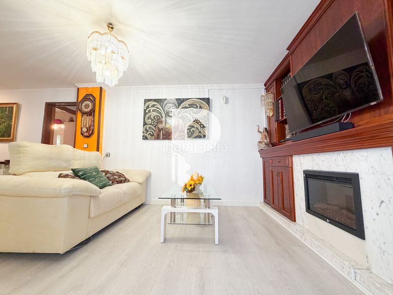 Foto 69c05f89-6812-4533-a4b7-0838c17daf04. Casa a carrer d'angel guimerà 18 a Papiol (El)