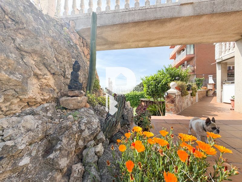 Foto 778c9317-e923-4649-8c54-b54a524227d7. Casa a carrer d'angel guimerà 18 a Papiol (El)