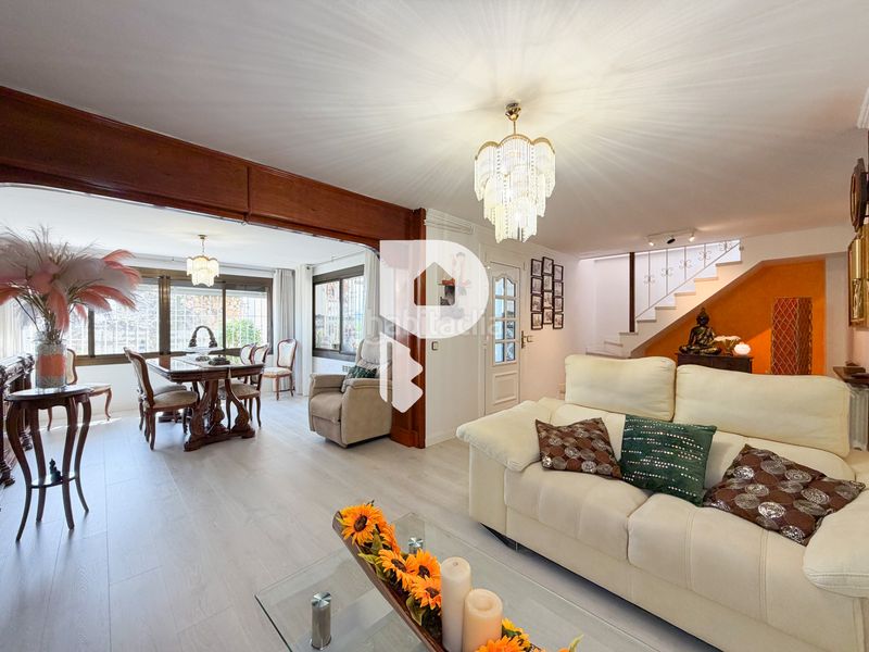 Foto 9539bcaa-96a2-4d1f-9548-c5163850db71. Casa a carrer d'angel guimerà 18 a Papiol (El)