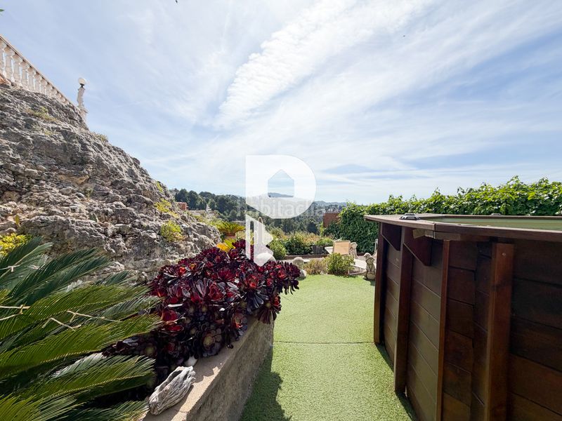 Foto a5182180-794c-47fb-9e2b-f6e2204b67b3. Casa a carrer d'angel guimerà 18 a Papiol (El)