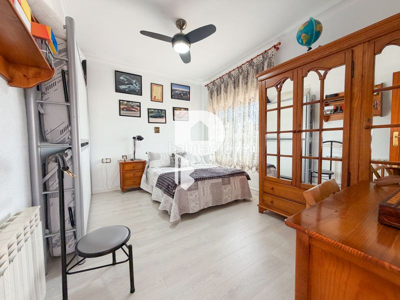 Foto bcf869cf-627c-4fbd-9666-a61d53c6570a. Casa a carrer d'angel guimerà 18 a Papiol (El)