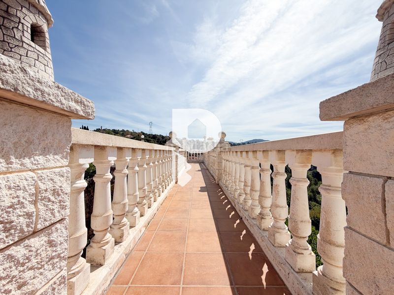 Foto f275e920-1f33-4e6d-831a-300dedf0003b. Casa a carrer d'angel guimerà 18 a Papiol (El)